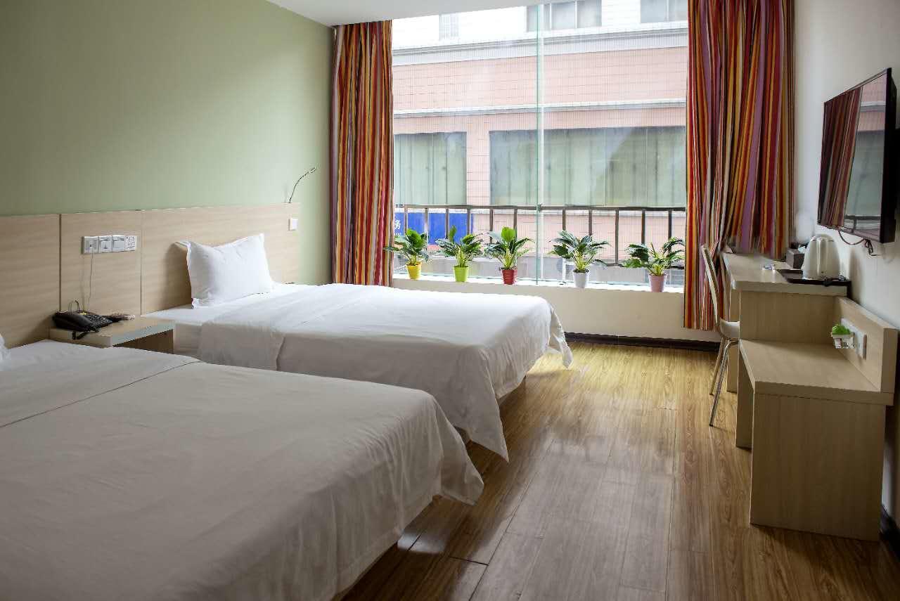 E+ Hotel Guangzhou Baixin Branch Exteriör bild